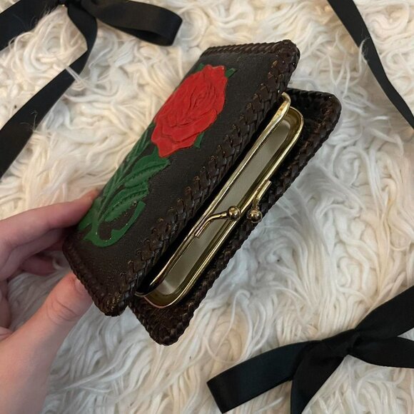 Vintage 1960s Hand-Tooled Leather Rose Purse - Picture 3 of 5